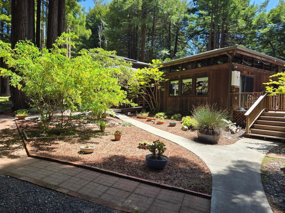 Serenity Grove House in Fort Bragg