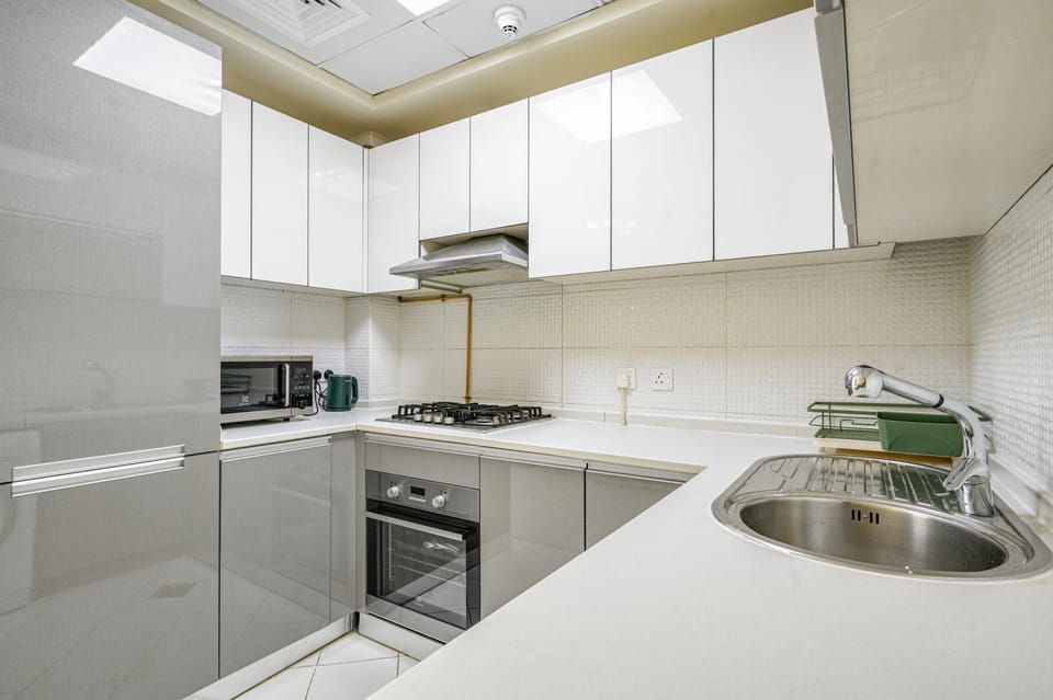 Kitchen or kitchenette, oven, stove