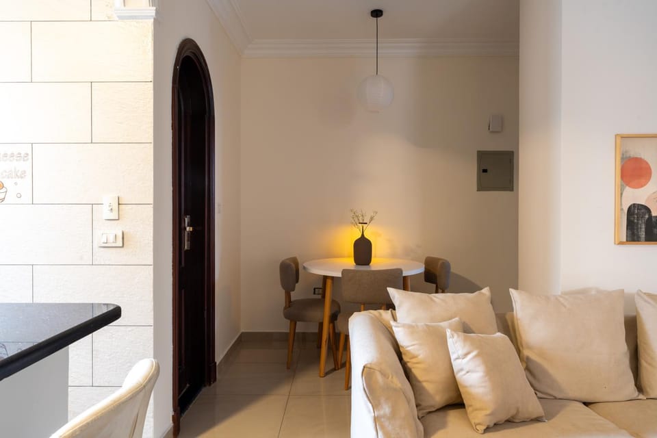 Seating area, Food