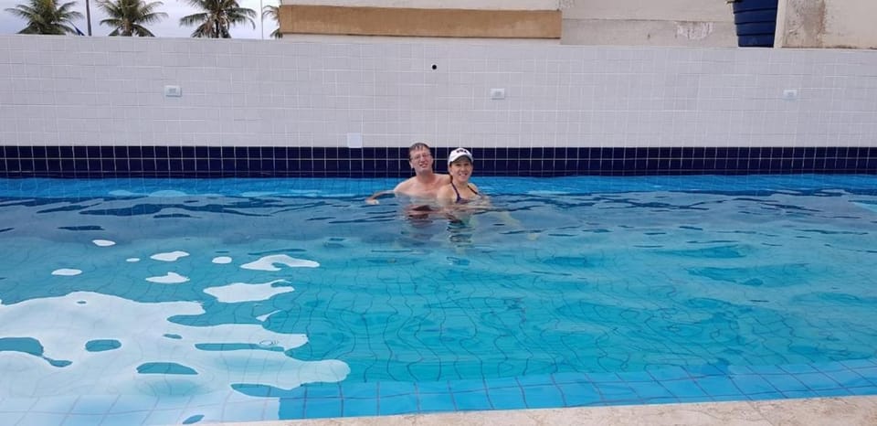 Pé na Areia Praia Astúrias AMPLO conforto WiFi Apartment in State of São Paulo