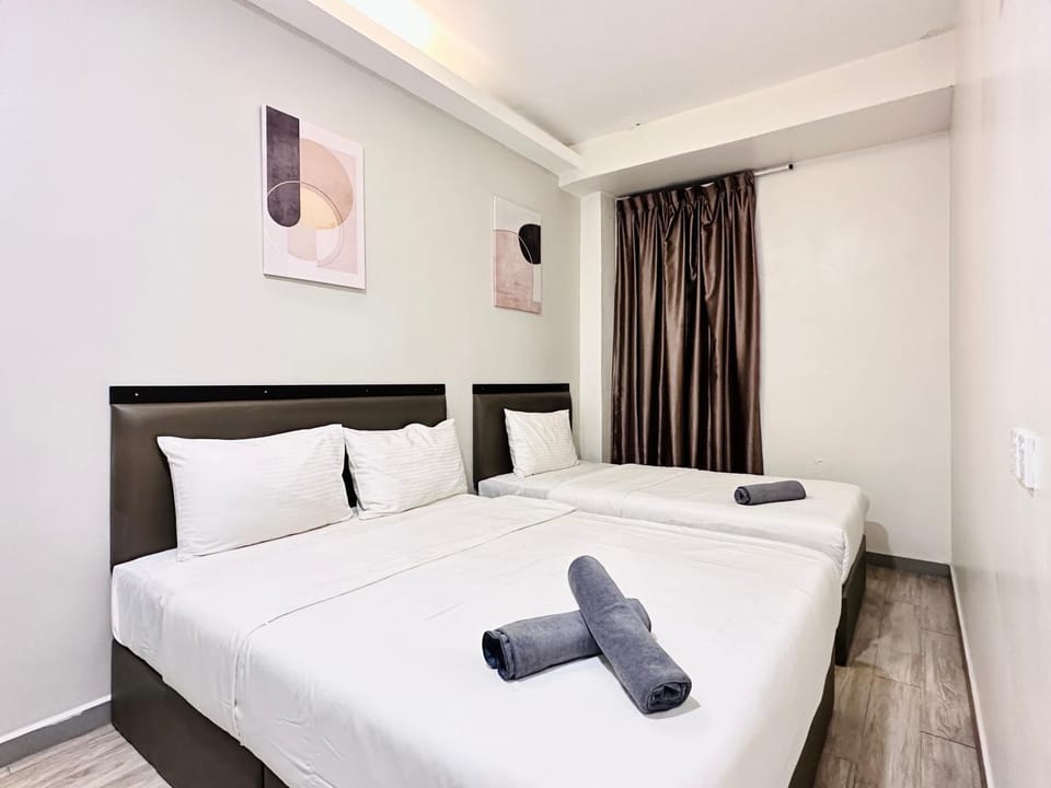 302 1B1B Nusa Bestari-Near Bkt Indah Riverview Inn Bed and Breakfast in Johor Bahru