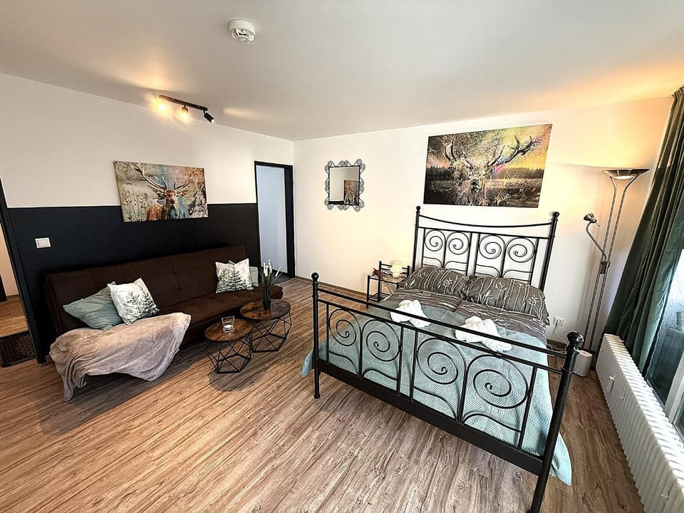 Bed, Photo of the whole room, Bedroom