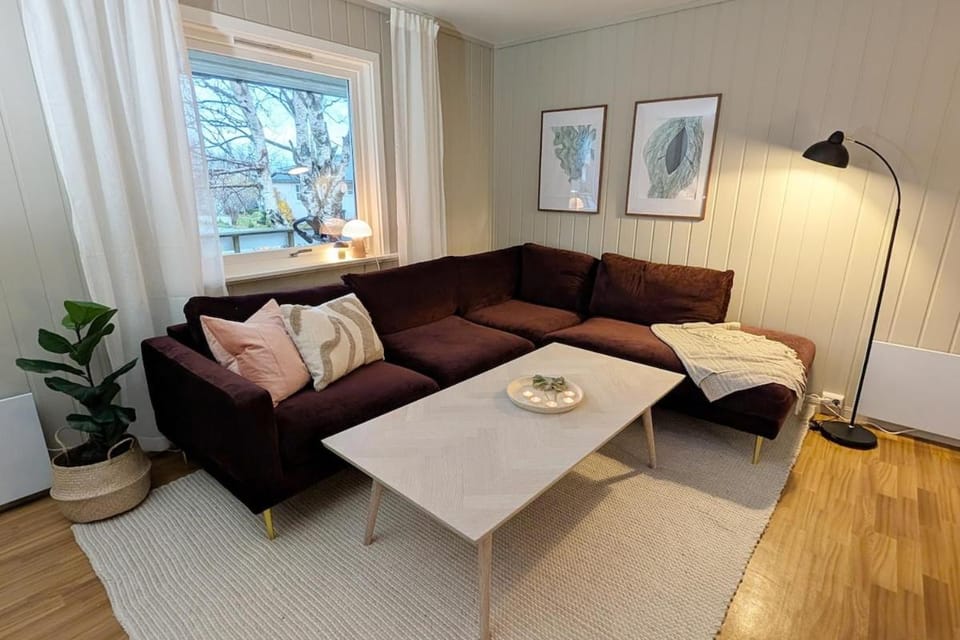 Whirl Cabin, 5 min walk from Saltstraumen bridge Cabin in Nordland, Norway