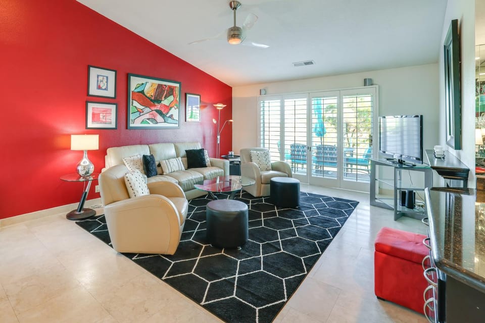 Stay on the Greens! Resort-Style Palm Desert Condo House in Palm Desert
