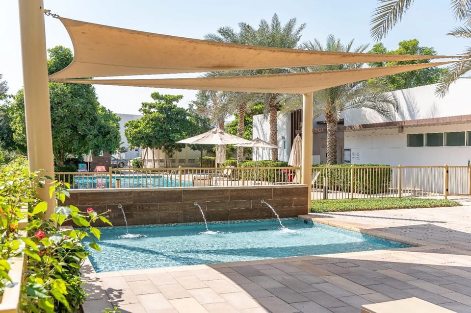Garden, Swimming pool