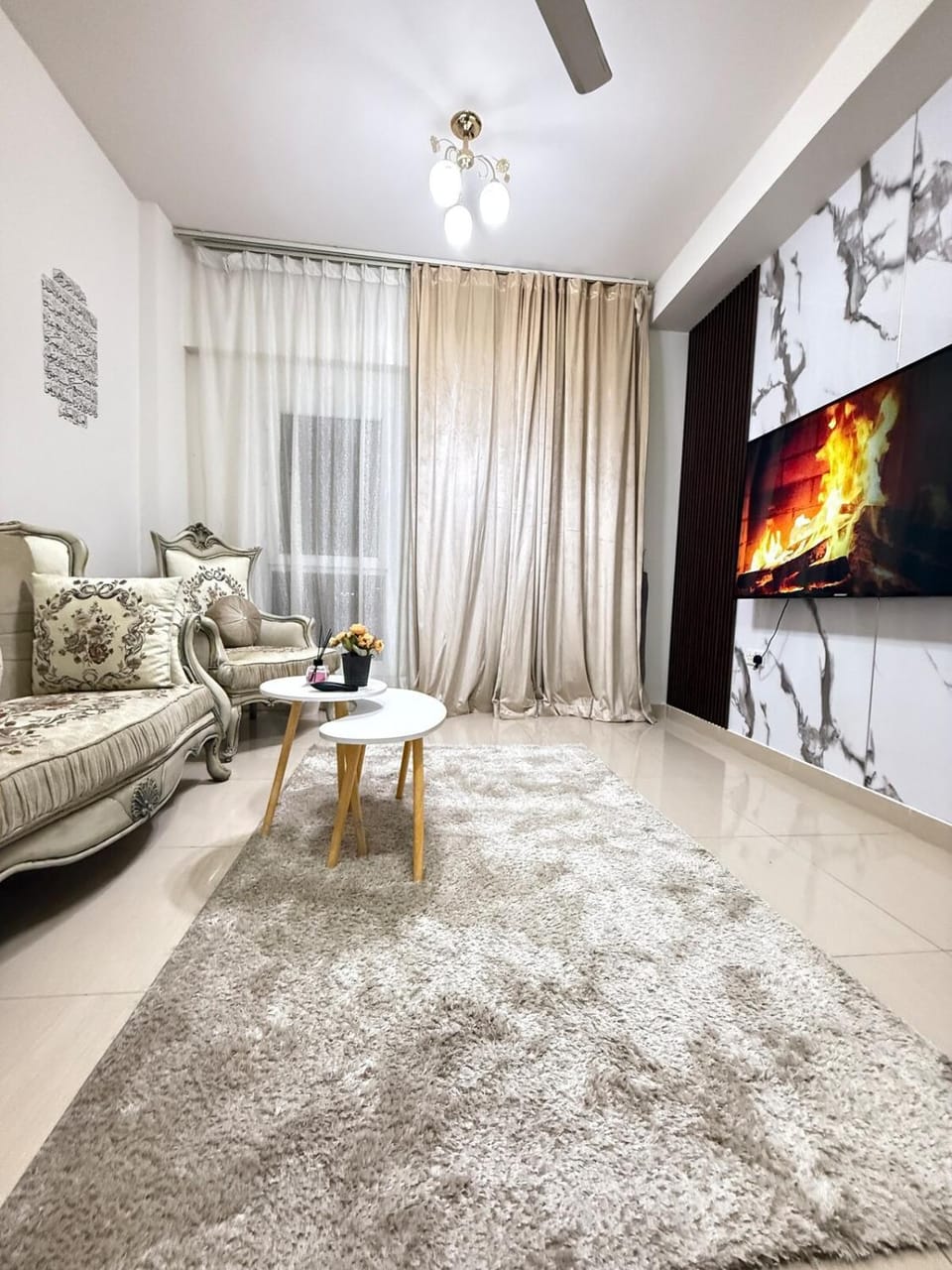 Opera67 Spacious & Central Apartment in Muscat