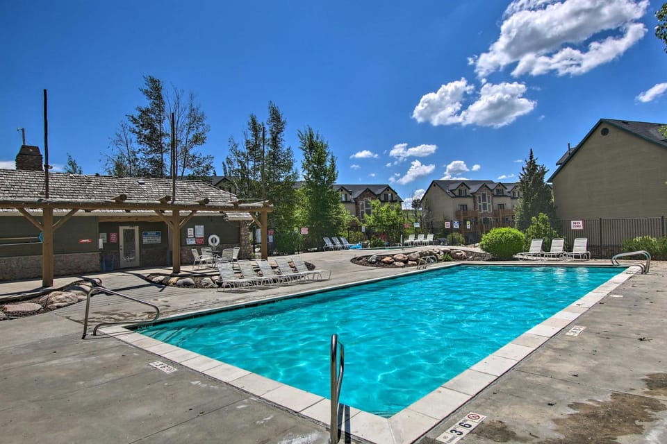 Eden Utah Ski Retreat Near Slopes, Golf & Pool! House in Utah