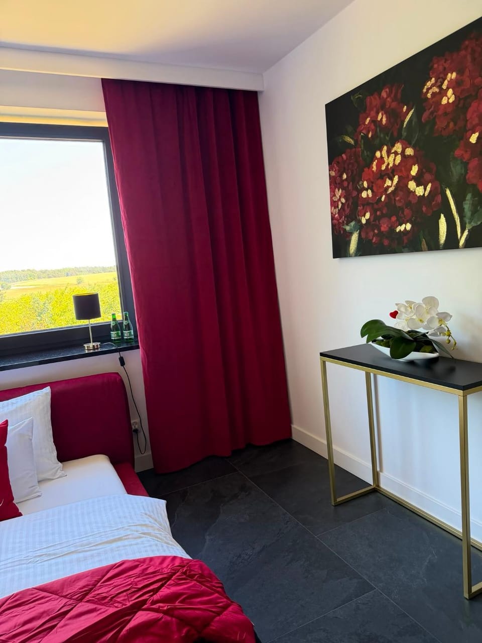 Sadowa Ostoja z prywatnymi jacuzzi Apartment in Pomeranian Voivodeship