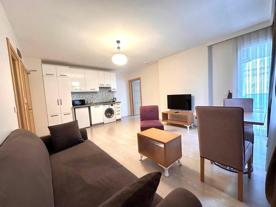 Kitchen or kitchenette, Living room