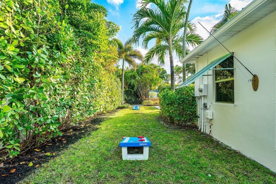 Family Oasis in Delray 4BR Private Pool House in Delray Beach