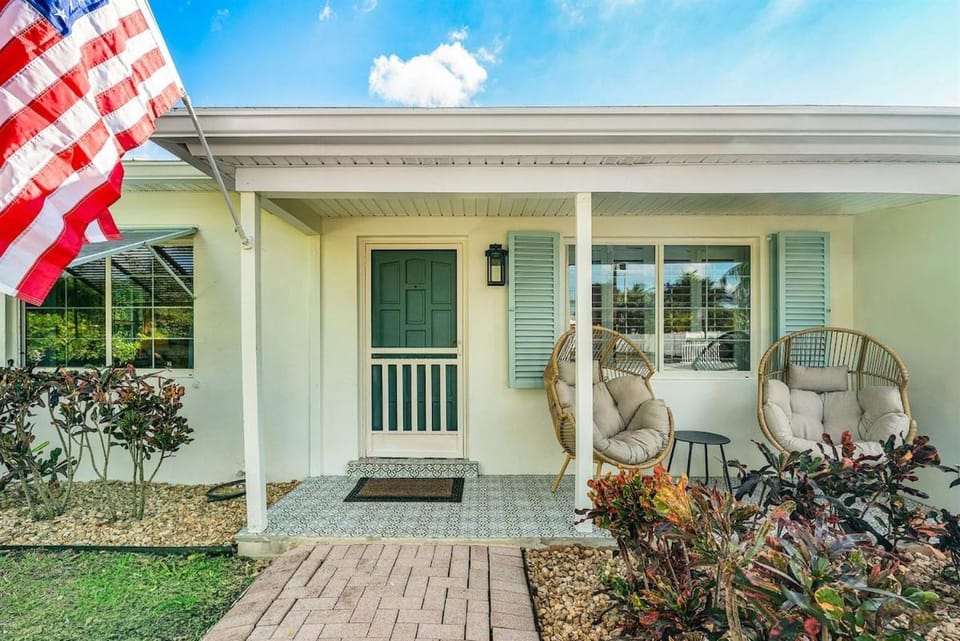 Family Oasis in Delray 4BR Private Pool House in Delray Beach