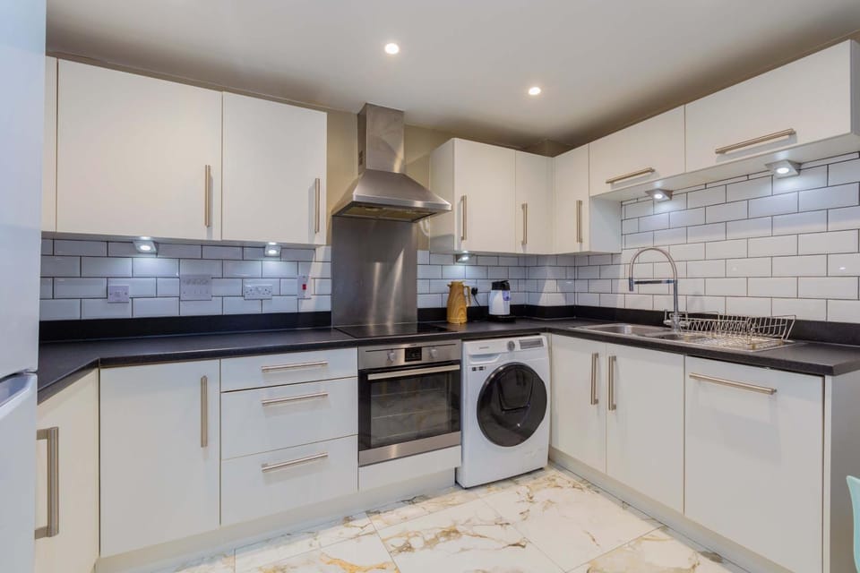 The Meridian Apartment in Slough