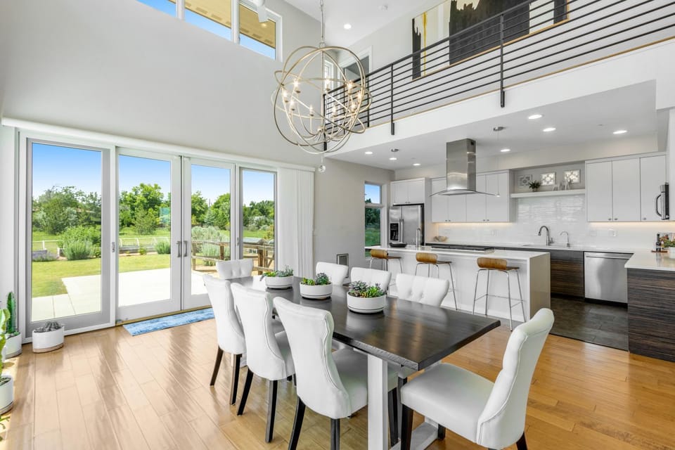 Dining area, dishwasher, kitchen