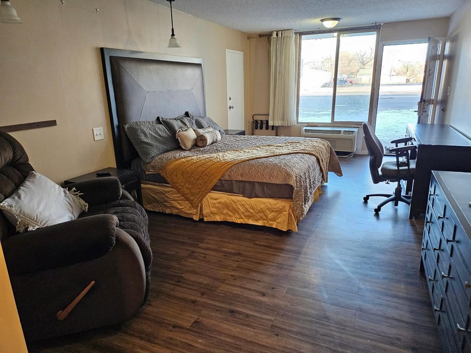Home Away Inn Hotel in Laramie