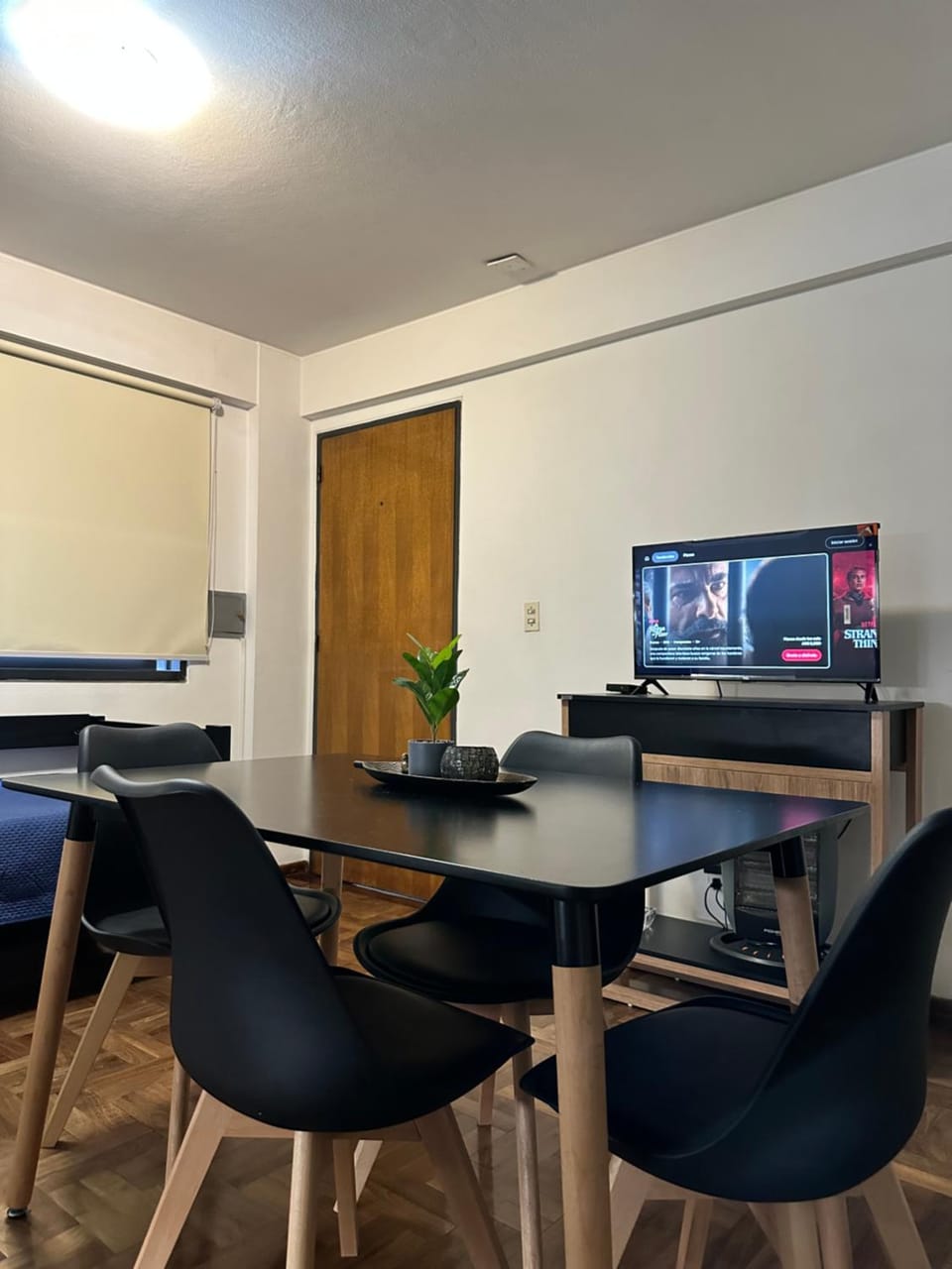 Communal lounge/ TV room, TV and multimedia, Dining area