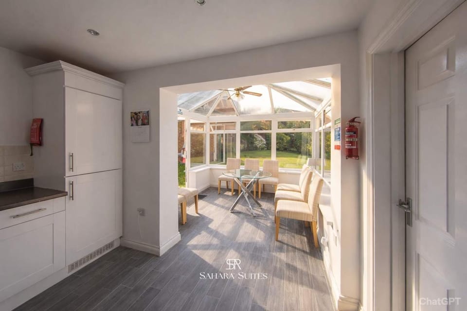 Spacious 5-Bedroom - Cardiff & Newport - Parking House in Cardiff