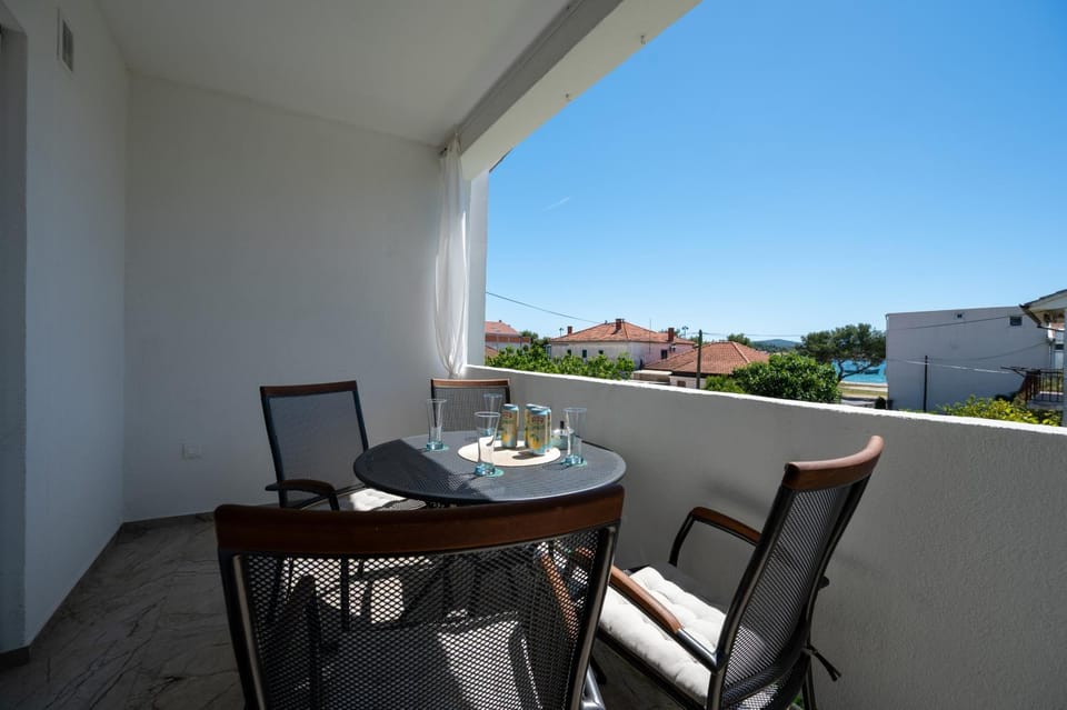 Balcony/Terrace, children, Family