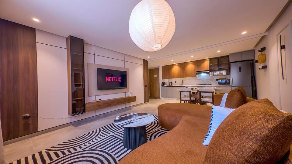 Kitchen or kitchenette, Living room, Seating area