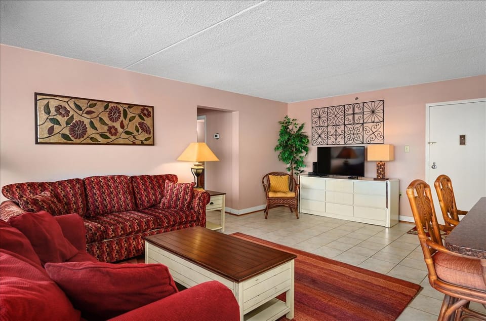 Ocean Front Capri Condo with Indoor Pool and Much More! House in Ocean City