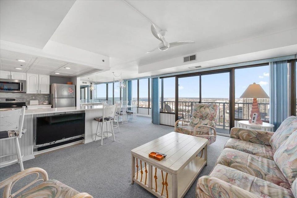 Capri Penthouse Condo with Indoor Pool and Much More! House in Ocean City