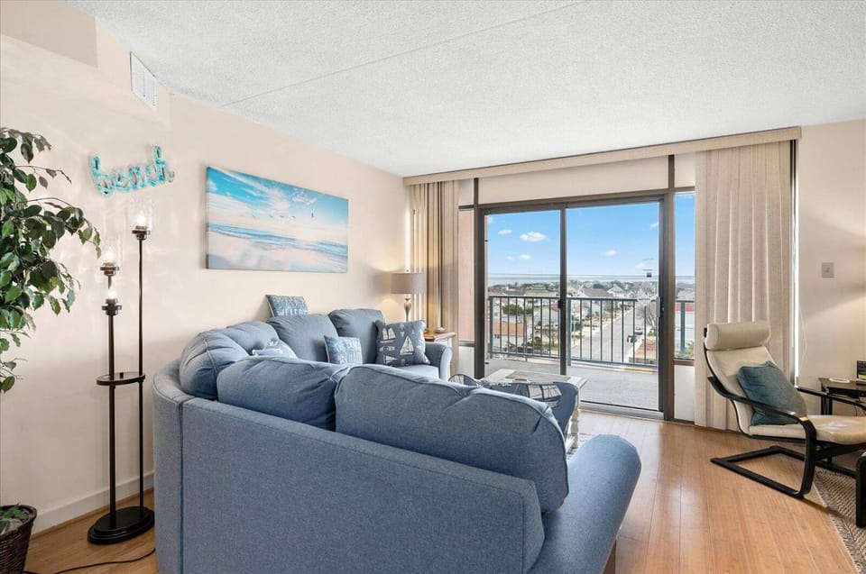 3 Bed/2 Bath Bay Unit with Indoor Pool! House in Ocean City