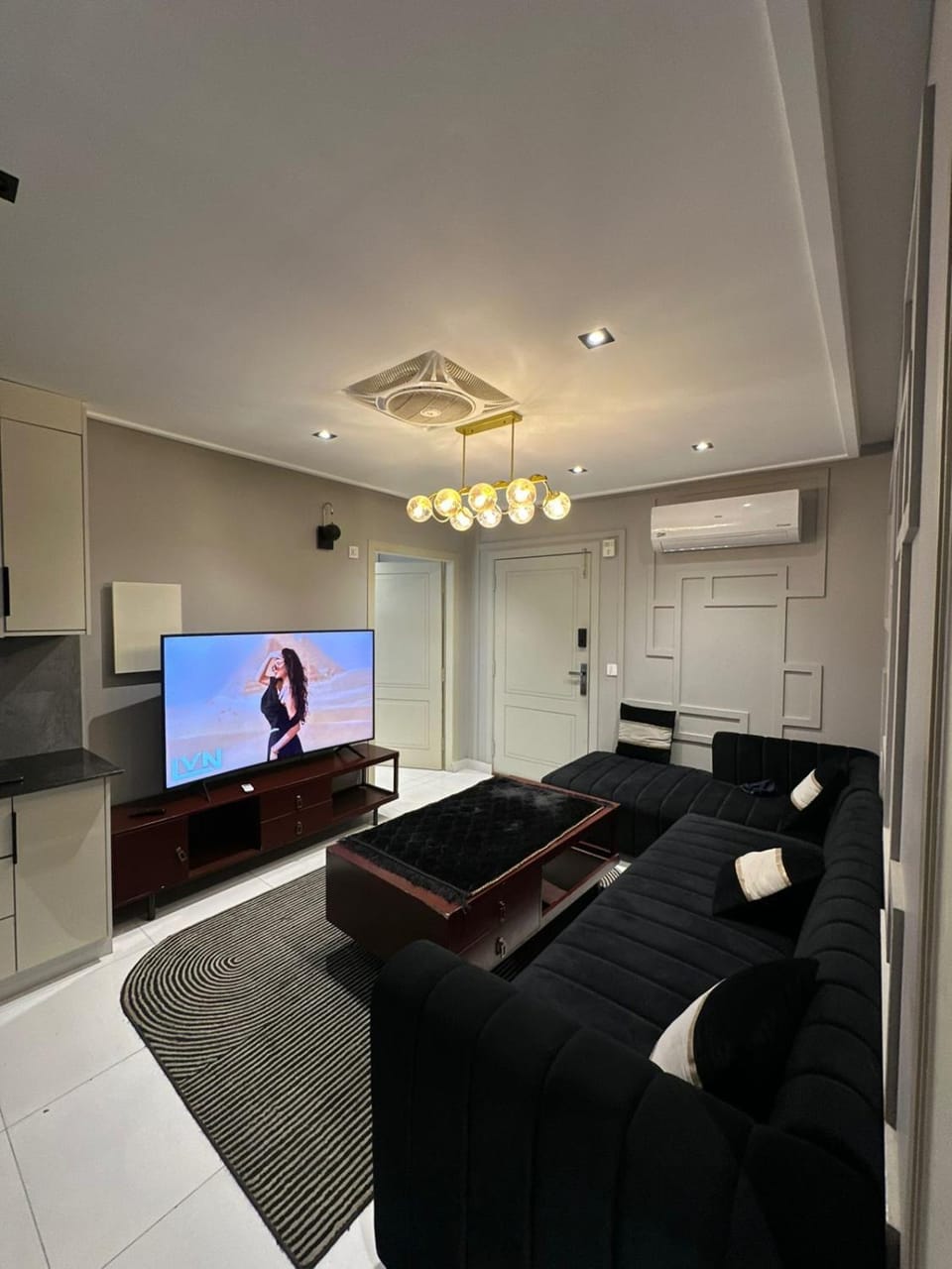 Communal lounge/ TV room, TV and multimedia, Living room