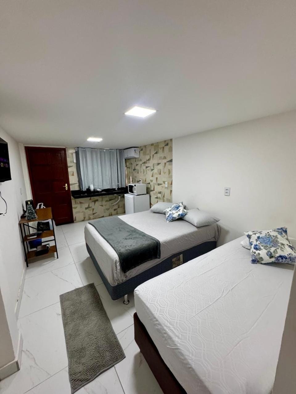 Loft 107 com Ar no bairro Muquiçaba, bem localizado para negócios e fácil acesso para todas as praias e montanhas da cidade - SEM vaga de garagem Apartment in Guarapari