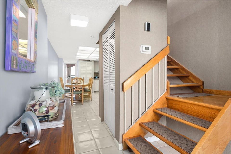 Charming 2 Bedroom Oceanfront Century I Condo With Indoor Pool! House in Ocean City