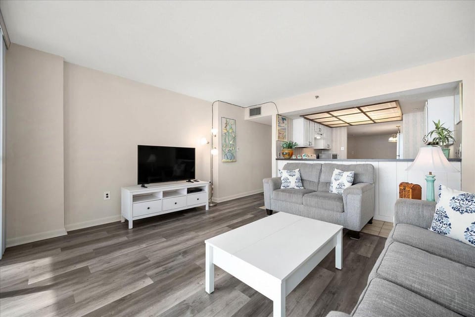 Century I Condo with Ocean Views & Outdoor Pool! House in Ocean City