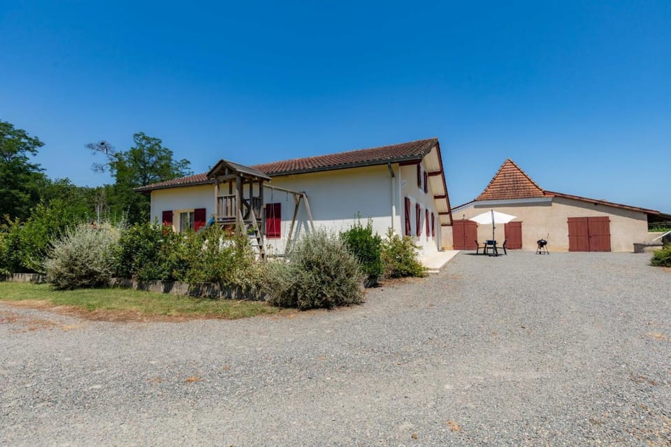 Bachalé House in Nouvelle-Aquitaine