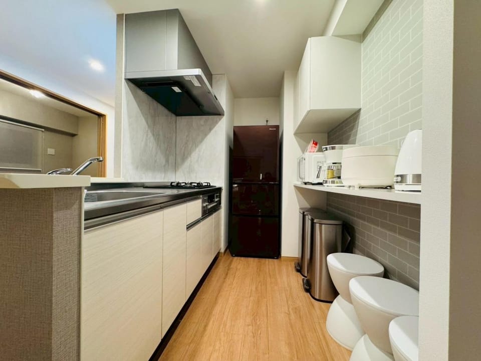 LuxurySweet East71 最大7人 ペット可 箱崎宮前駅徒歩3分 新築 Apartment in Fukuoka