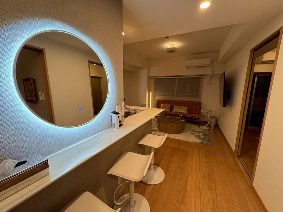 LuxurySweet East71 最大7人 ペット可 箱崎宮前駅徒歩3分 新築 Apartment in Fukuoka