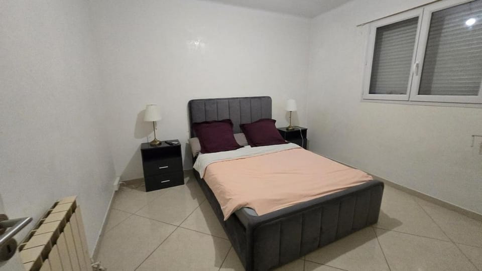 Grand Appartement - Climatisation- Wifi - Avignon - 4 chambre 7 places Apartment in Avignon