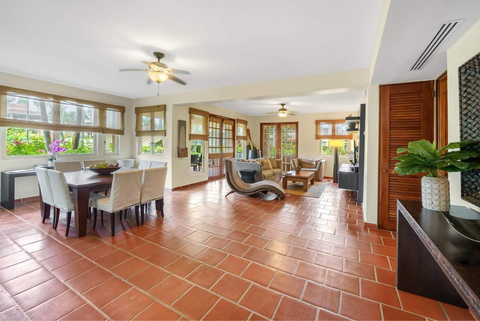 Family Villa Oleana Waterviews Oceanfront with water and generator Villa in Puerto Rico