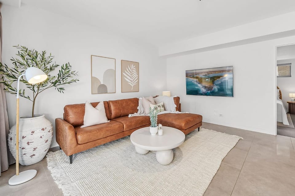 Spacious 3Beds Beachside Aptm close to Mooloolaba Apartment in Sunshine Coast