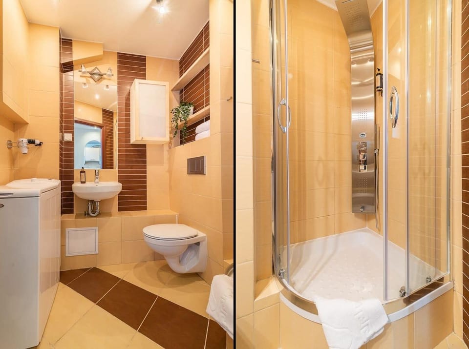 Shower, Bathroom, towels