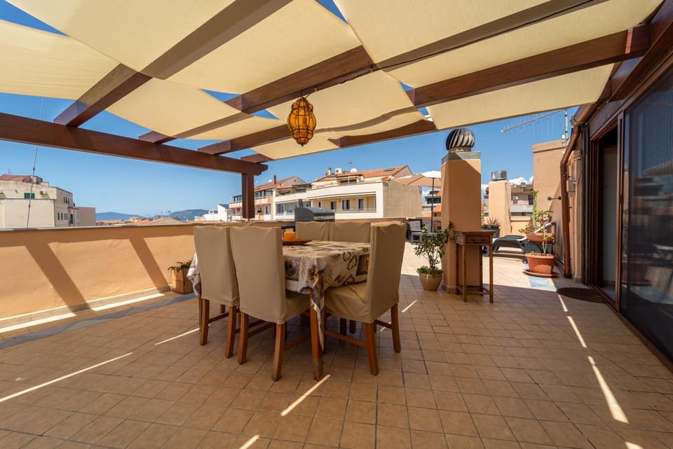 Patio, Day, View (from property/room), Balcony/Terrace, Dining area