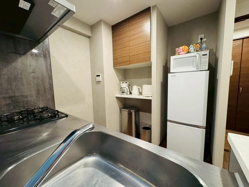 LuxurySweet East72 最大7人 ペット可 箱崎宮前駅徒歩3分 新築 Apartment in Fukuoka
