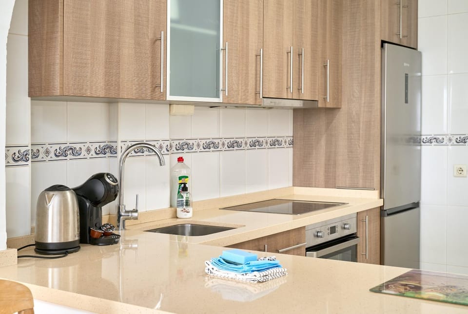 Kitchen or kitchenette, Living room