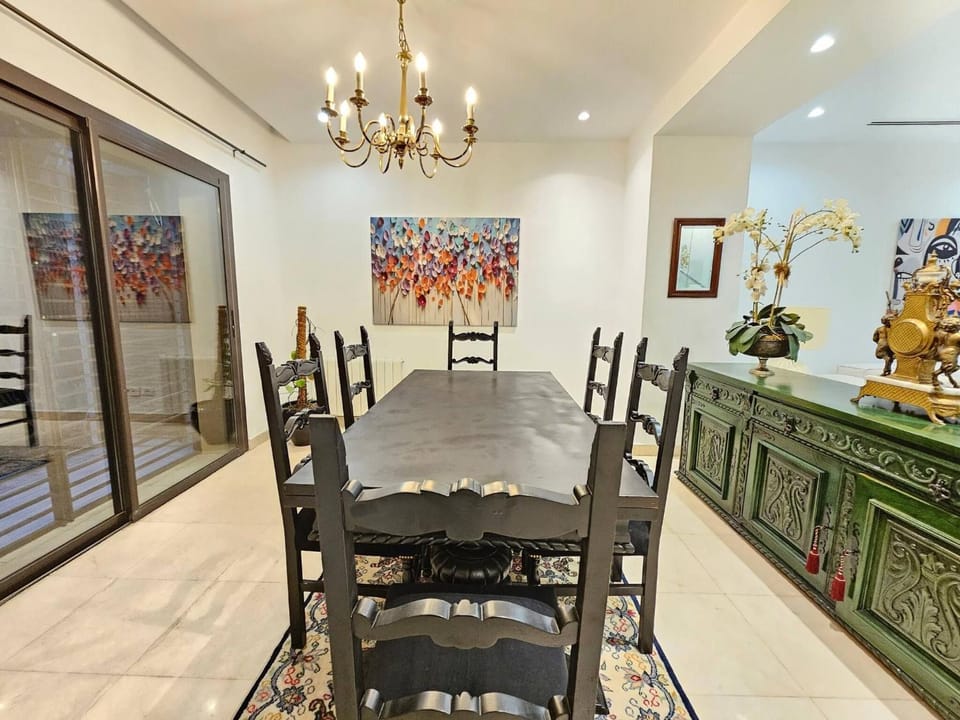 Decorative detail, Dining area