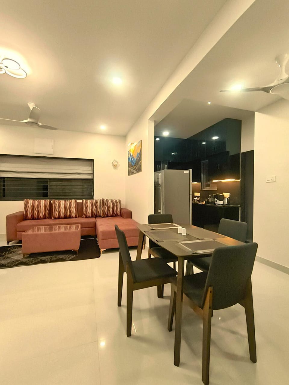 Signature Luxury 2BHK with Balcony & Parking for Elite Stays 1S Apartment in Hyderabad