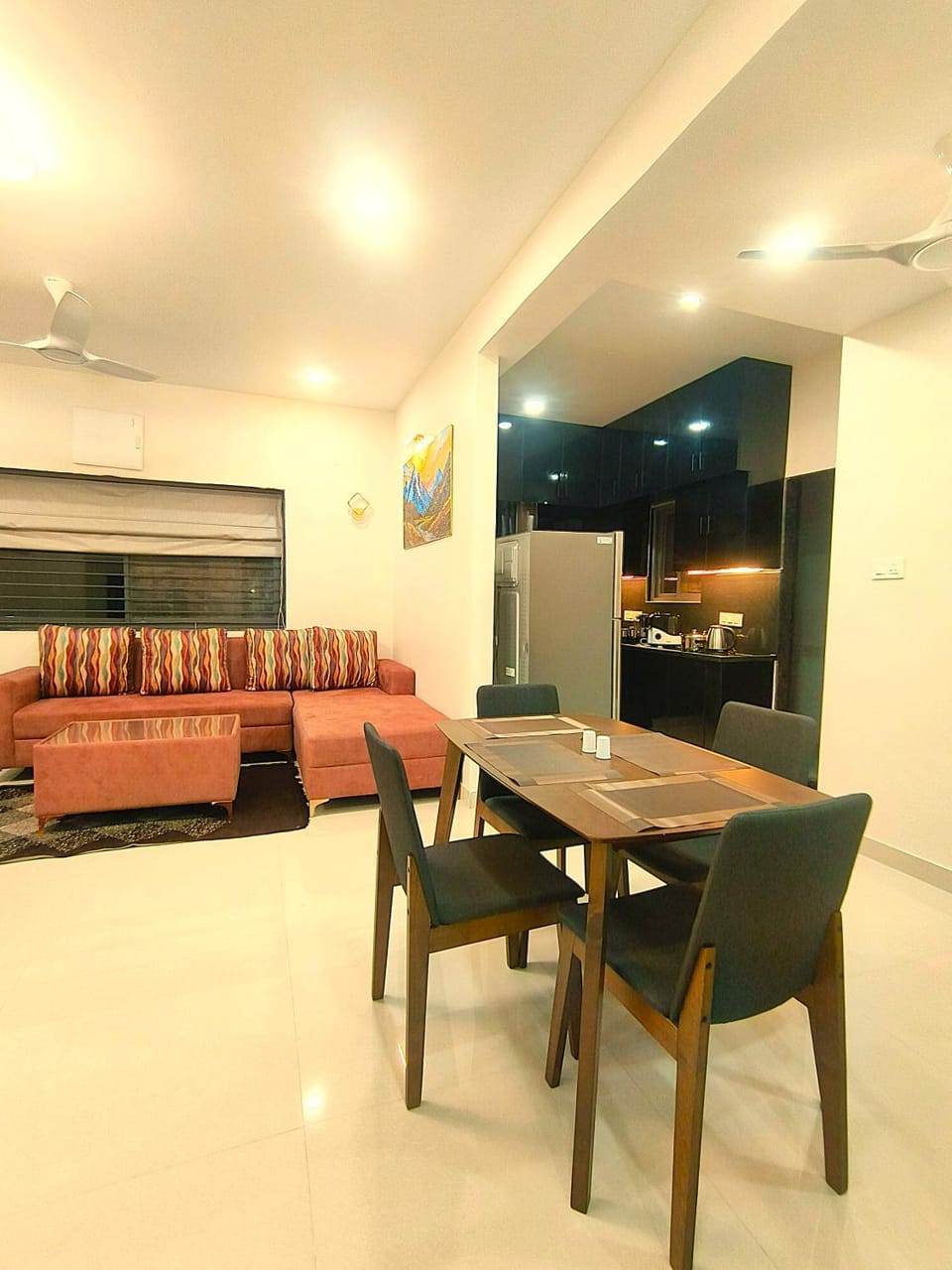 Signature Luxury 2BHK with Balcony & Parking for Elite Stays 1S Apartment in Hyderabad
