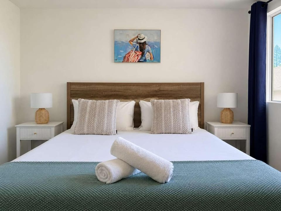 Peaceful River View Getaway Apartment in Surfers Paradise