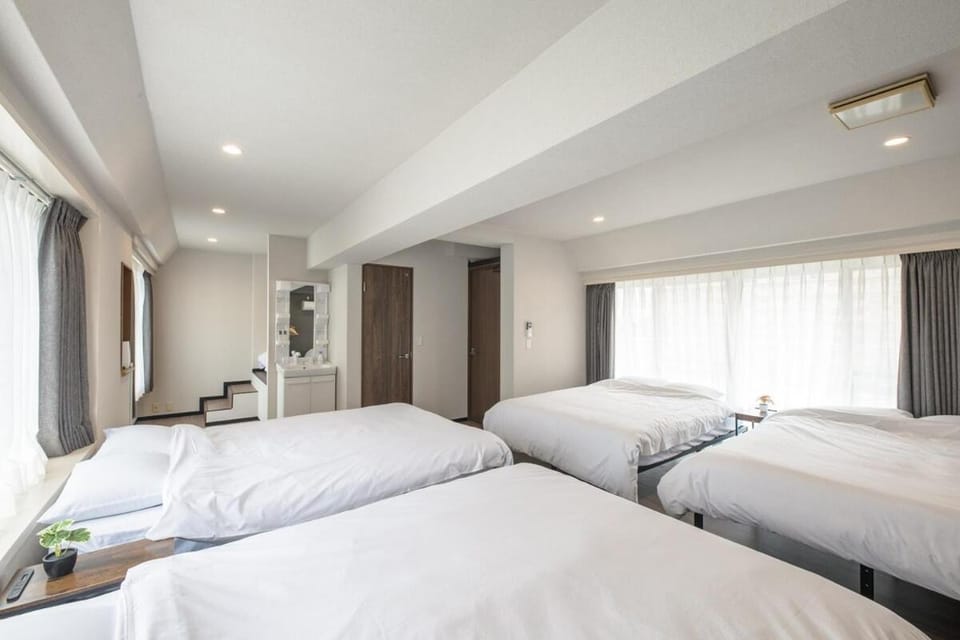 Bedroom, air conditioner