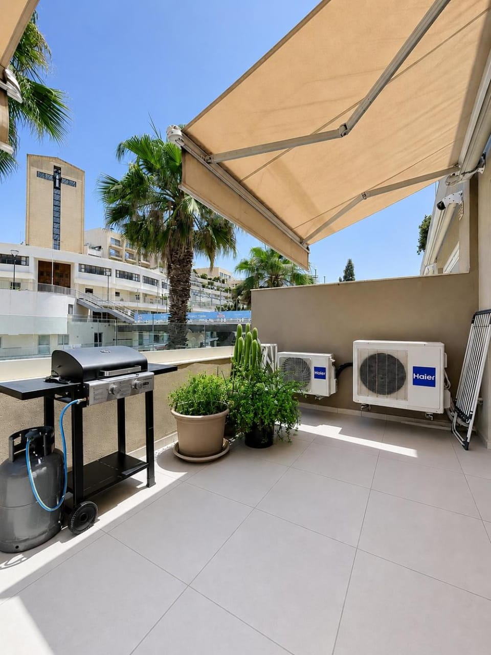 St Julian's 2Br Terrace Suite with Private Jacuzzi Apartment in Saint Julians