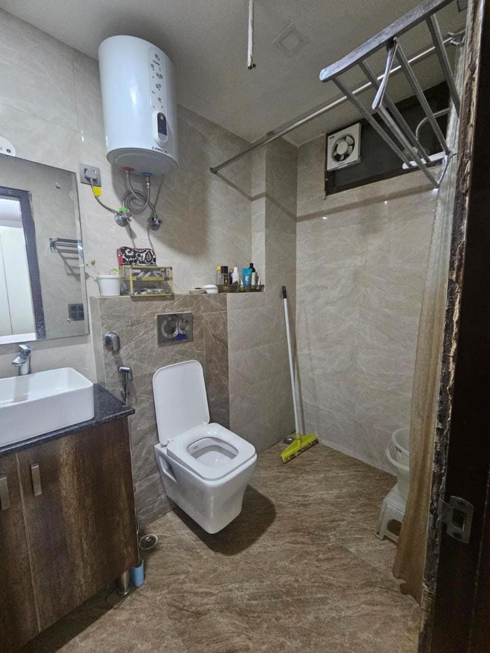 HomeAway Haven, Pick Right Stay Guest House Apartment in Gurugram