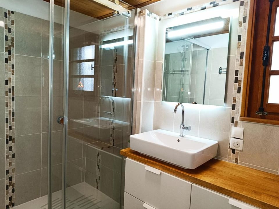 Le Cairn Chalet 10 pers Vue Mont-Blanc & 3 min des pistes Chalet in Saint-Gervais-Bains