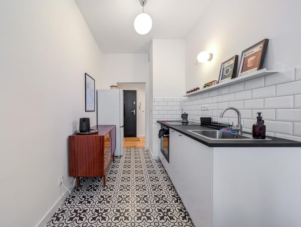 Kitchen or kitchenette, oven, stove, kitchen