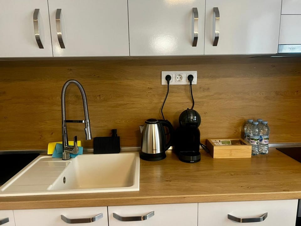 Coffee/tea facilities, Kitchen or kitchenette