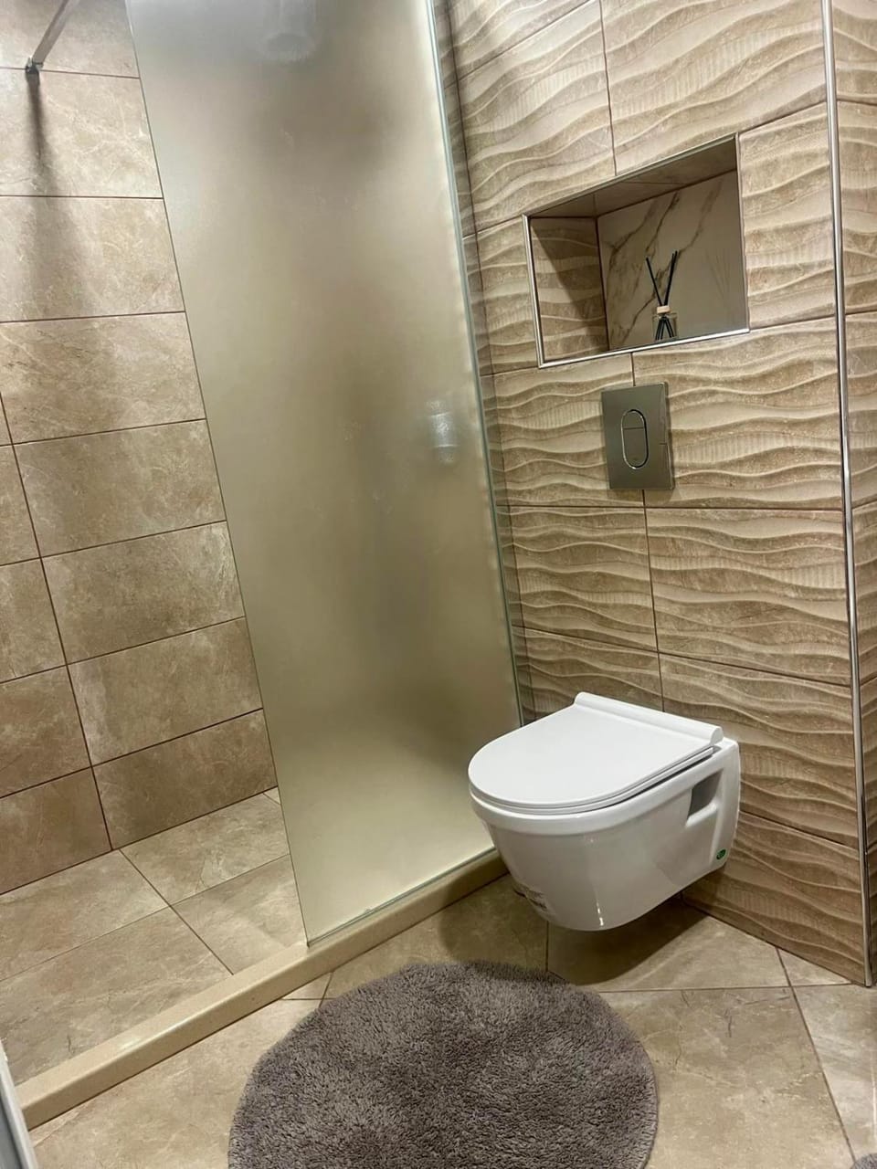 Shower, Toilet, Bathroom